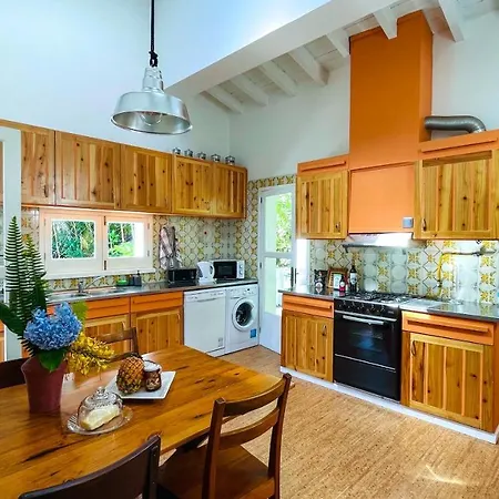 Challet Miradouro Do Vale *